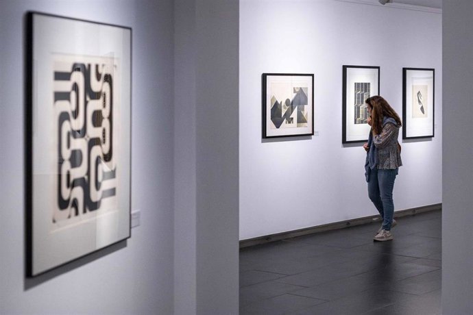 Exposición ‘Gráfika. De Picasso a Baldessari. Maestros de la obra gráfica contemporánea en la Colección de Arte Fundación Unicaja’ en Cádiz.