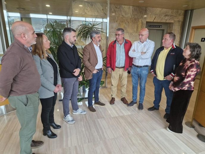 El Gobierno de Asturias propone suspender temporalmente los búhos en el valle del Nalón hasta incorporar las medidas fijadas en la evaluación de riesgos como solución a la huelga