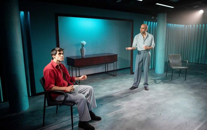 La producción del Centro Dramático Nacional y la Compañía Exlímite 'Las apariciones'