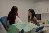 Foto: Macarena García y Anna Castillo, enfrentadas en el tráiler de Se tiene que morir mucha gente, que ya tiene fecha
