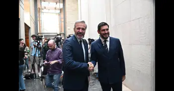 Azcón da una Vicepresidencia y tres Consejerías a Vox y garantiza que los acuerdos tendrán un informe jurídico