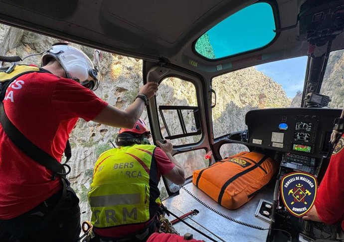 Rescatado un hombre herido en el Torrent de Pareis