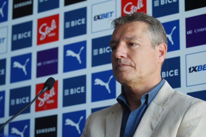 Santiago 16 de enero 2025. Futbol, conferencia de prensa Universidad Catolica. El nuevo refuerzo de Universidad Catolica, Gary Medel, es presentado en conferencia de prensa en el estadio Claro Arena. Jonnathan Oyarzun/Photosport  Football, Universidad