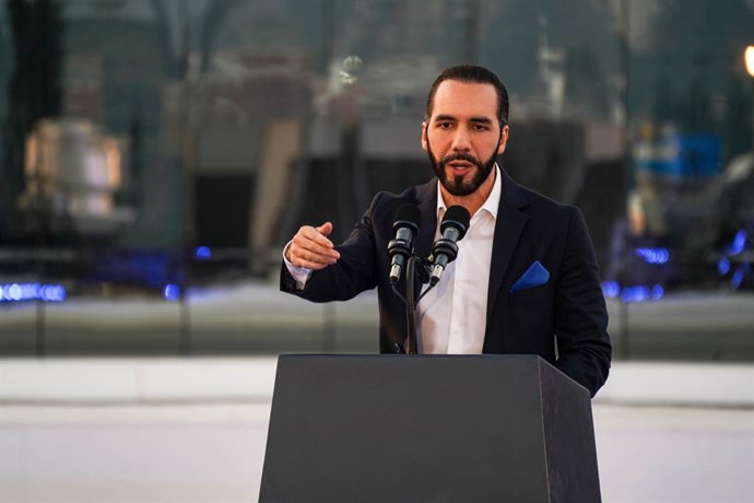 Archivo - Arquivo - 15 de abril de 2024, San Salvador, El Salvador: O presidente salvadorenho Nayib Bukele discursa durante a inauguração do escritório do Google em El Salvador.