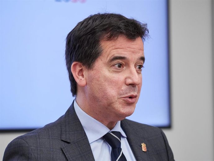 Archivo - El consejero de Industria y Transición Ecológica y Digital Empresarial, Mikel Irujo, durante una rueda de prensa, en el Palacio de Navarra, a 10 de marzo de 2026, en Pamplona, Navarra (España). 