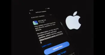 Apple soluciona el fallo de seguridad de iOS 26.4.2 que permitía acceder a los mensajes borrados de 'apps' como Signal