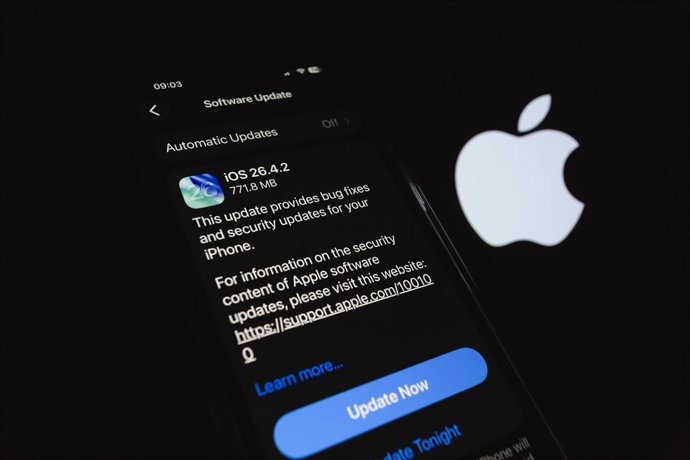 April 23, 2026, Taichung, Taiwan: Apple releases iOS 26.4.2 on iPhone.