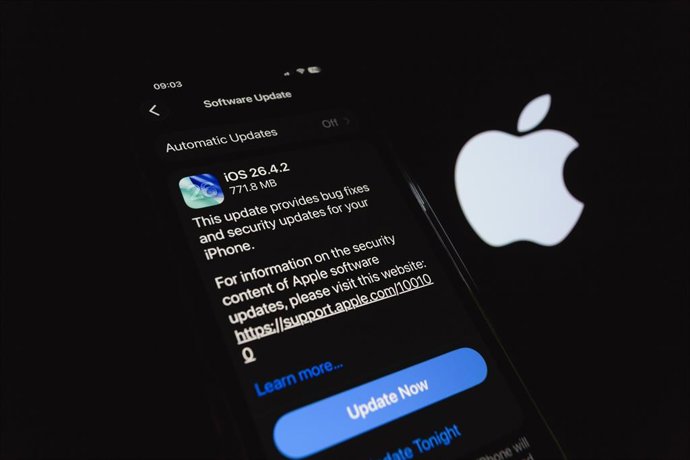 April 23, 2026, Taichung, Taiwan: Apple releases iOS 26.4.2 on iPhone.