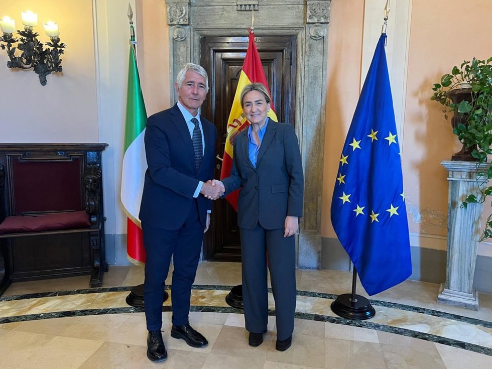 Andrea Abodi junto a Milagros Tolón en su reunión en Roma