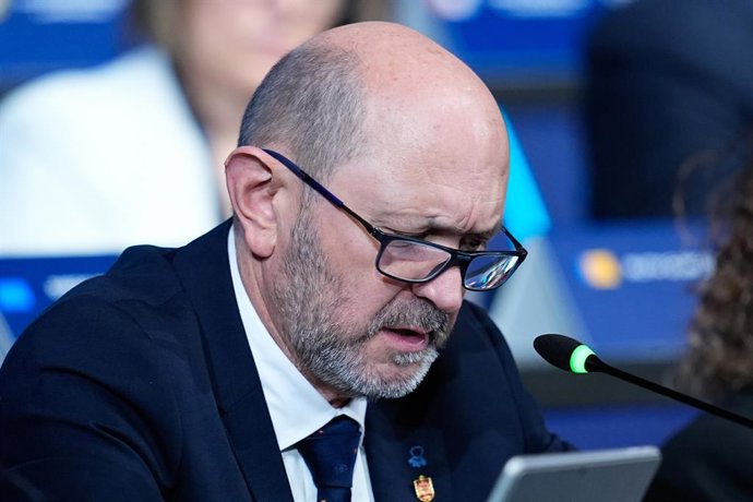 Archivo - Rafael Louzan, President of the Royal Spanish Football Federation, attends during the Extraordinary General Assembly of the RFEF at Ciudad del Futbol on December 15, 2025, in Las Rozas, Madrid, Spain.