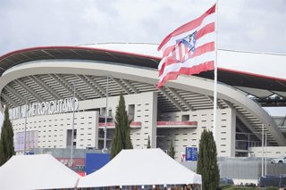 Archivo - Ambiente previo al partido de vuelta entre Atlético de Madrid y FC Barcelona en la semifinal de la Copa del Rey, en el Riyadh Air Metropolitano, a 2 de abril de 2025, en Madrid (España). Empatados tras quedar 4-4 en la ida en Barcelona, el Atlét