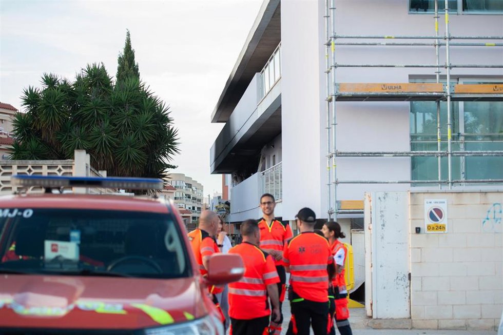 Varios servicios de emergencia en el lugar del suceso, a 21 de abril de 2026, en Ibiza