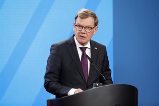 Archivo - November 19, 2025, Berlin, Berlin, Deutschland: Johann Wadephul bei einer Pressekonferenz zu den Gesprächen mit Yvette Cooper zur bilateralen Zusammenarbeit nach dem Brexit, zur Unterstützung für die Ukraine und der Sicherheits- und Verteidigung