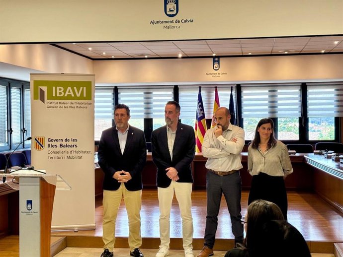 Entregan las llaves de una docena de viviendas públicas en Calvià.