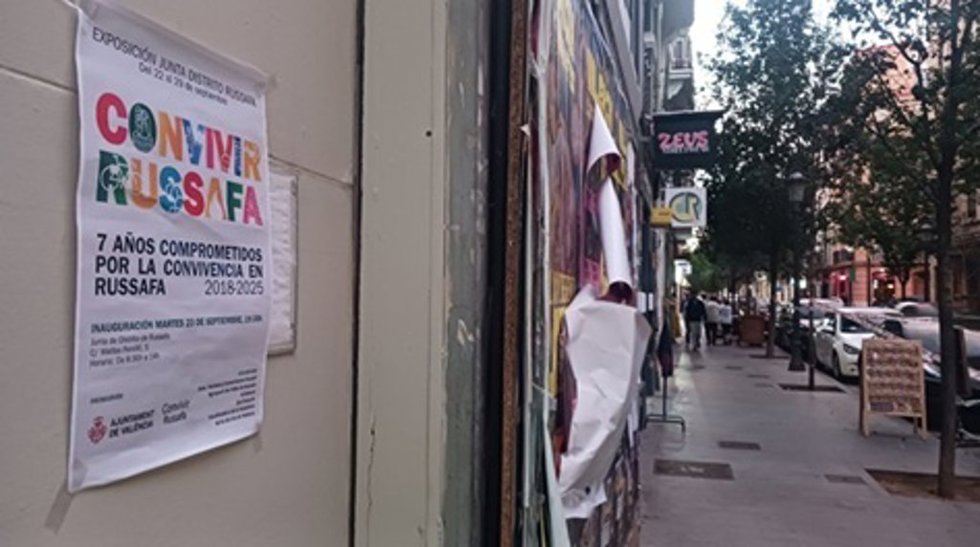 Imagen de un cartel de Cobvivir Russafa