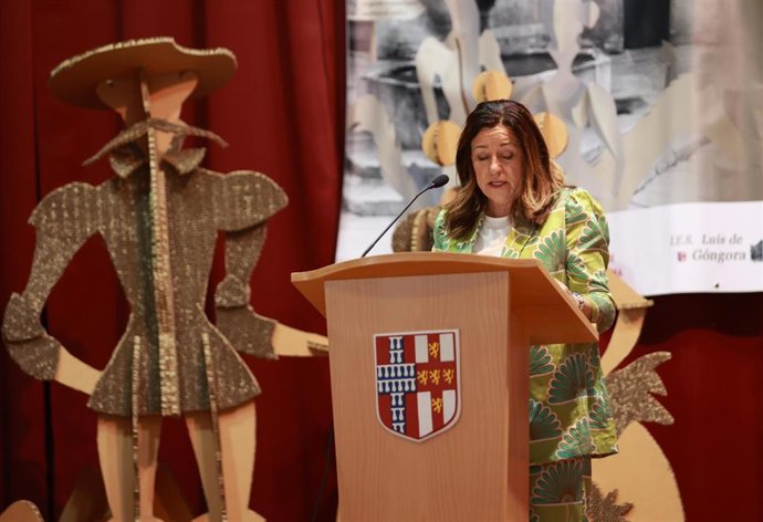 Castillo, durante su participación en la lectura continuada de El Quijote en el IES Luis de Góngora de Córdoba.