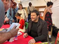 Carles Rebassa agraeix les felicitacions pel Premi Sant Jordi: "M'han regalat una galeta"