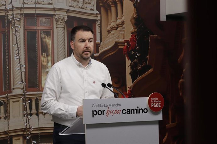 El diputado del PSOE en las Cortes de C-LM, Antonio Sánchez Requena.
