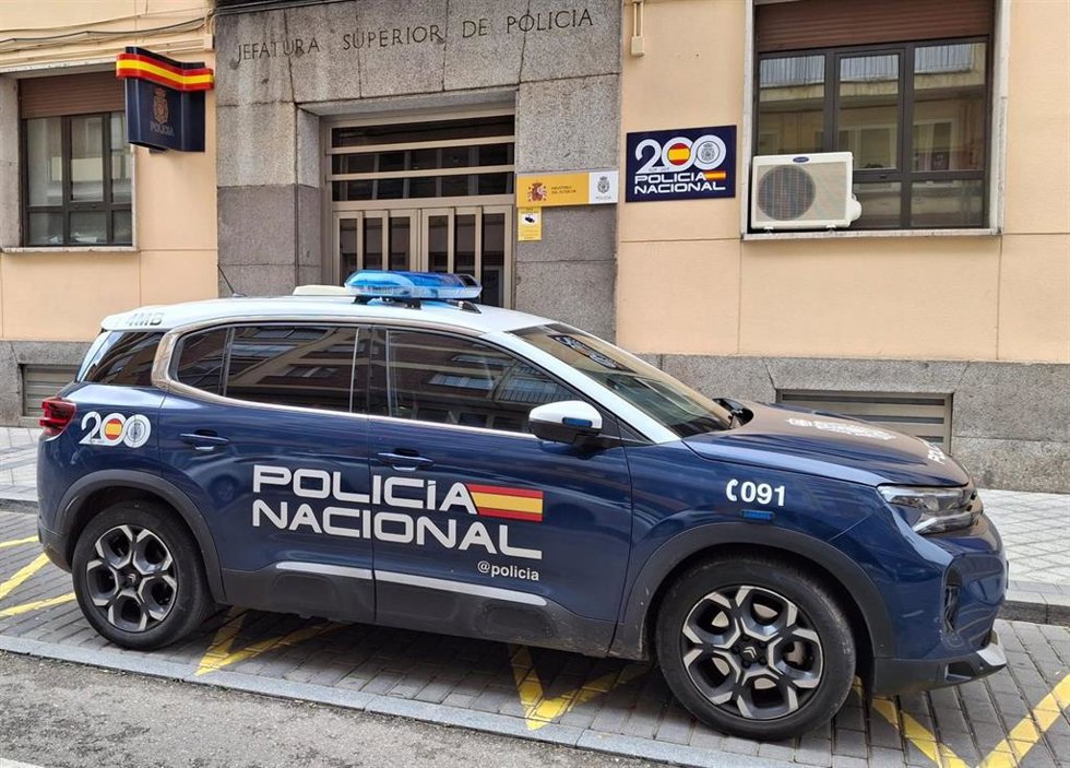 Archivo - Vehículo policial.