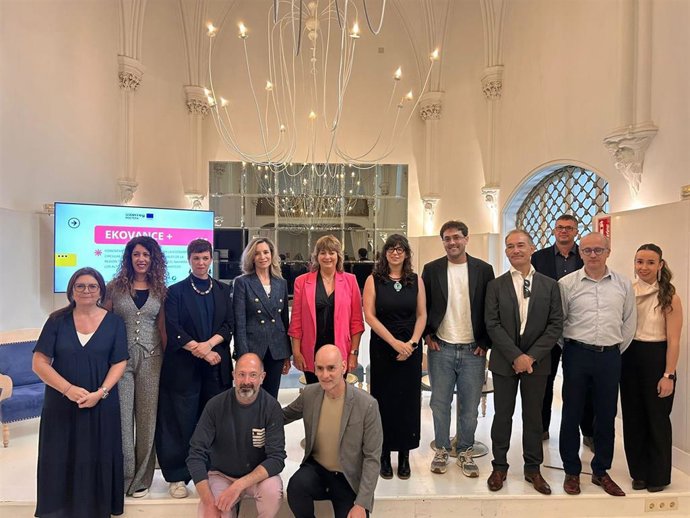 Presentación en Pamplona del proyecto transfronterizo Ecovacne+, liderado por la Fundación Koine Aequalitas y que capacitará a cien personas en situación de vulnerabilidad en competencias de economía circular.