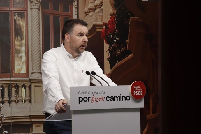 El diputado del grupo socialista en las Cortes de Castilla-La Mancha Antonio Sánchez Requena