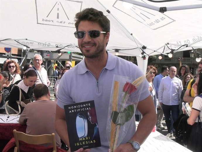 Maxi Iglesias se pronuncia sobre su romance con Aitana Sánchez-Gijón