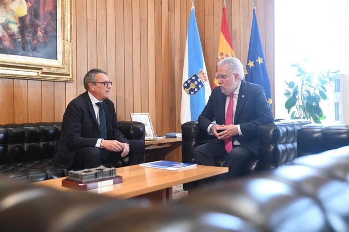 Contas entrega en el Parlamento la memoria de 2025