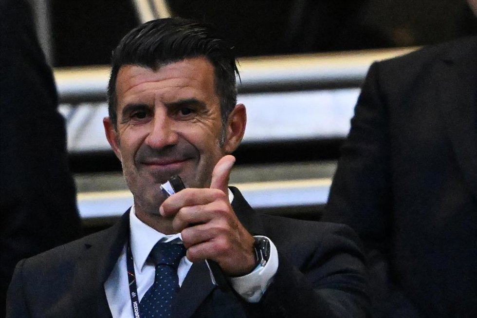 Archivo - El exfutbolista portugués Luis Figo, en la Eurocopa 2024.