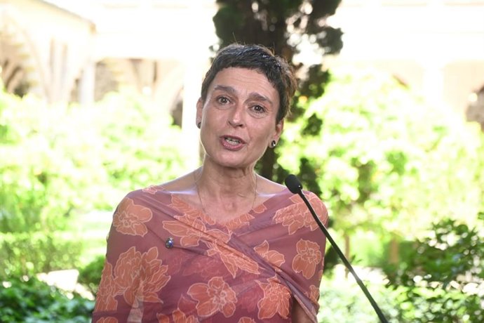 La portavoz del PP en las Cortes de Aragón, Ana Marín, valora el discurso del presidente del Gobierno de Aragón en funciones, Jorge Azcón, en el Día de Aragón, 23 de abril.