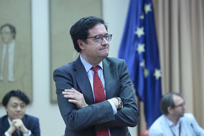 El ministro para la Transformación Digital y de la Función Pública, Óscar López, durante la inauguración de la primera reunión del Panel de Expertos en IA de Naciones Unidas, que se celebra en el Congreso, a 22 de abril de 2026, en Madrid (España). El Pan