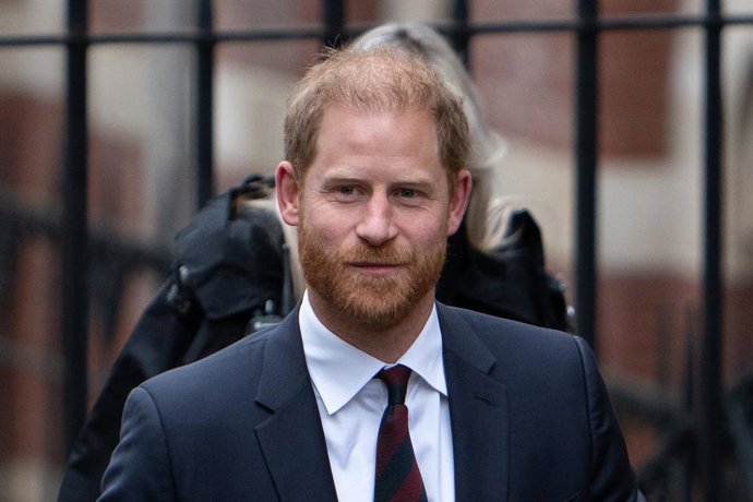 Archivo - Arquivo - 22 de janeiro de 2026, Londres, Inglaterra, Reino Unido: O PRÍNCIPE HARRY, Duque de Sussex, chega ao Tribunal Real de Justiça em Londres enquanto prossegue o julgamento sobre privacidade contra a editora do Daily Mail, com os demandant