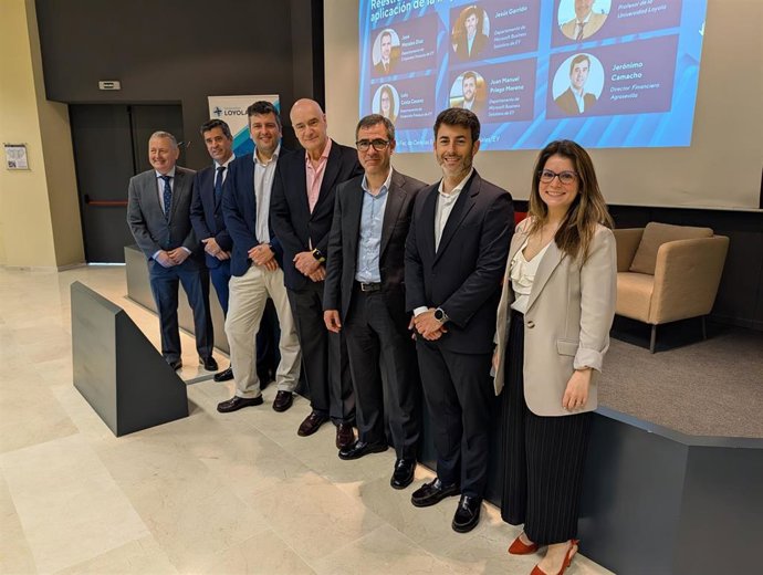 La Universidad Loyola y la multinacional EY celebran en Córdoba el II Foro de actualidad económica-financiera y digital.