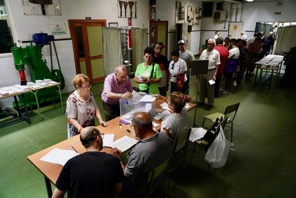 Archivo - Vista de un colegio electoral en Málaga, a 9 de junio de 2024, en Málaga (Andalucía, España). (Foto de archivo).