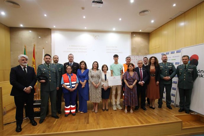El Colegio Oficial de Médicos de Córdoba entrega los Premios Nacionales de Investigación en Atención Primaria, Atención Primaria en el ámbito rural, en Urgencias y Emergencias y en Otras Administraciones y reconoce a quienes intervinieron en Adamuz.