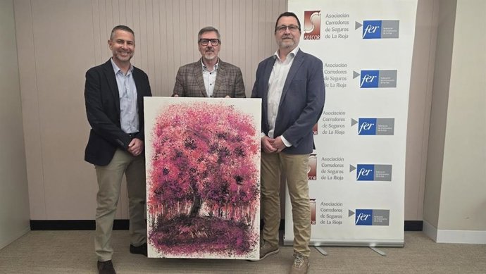 Nordis Servicios Integrales Correduría de Seguros, premiada en el sorteo de ADECOR con una obra del artista Xapata_art