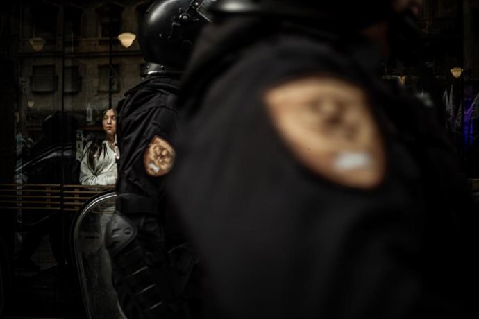 Archivo - Agentes de Policía argentinos