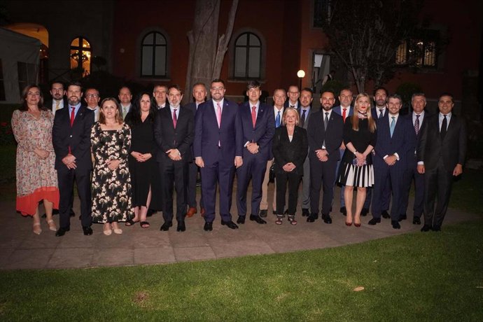 Adrián Barbón, en una recepción en México