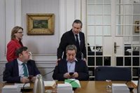 El PP "analiza" la iniciativa de prioridad nacional de Vox en Les Corts "para llegar a los acuerdos necesarios"