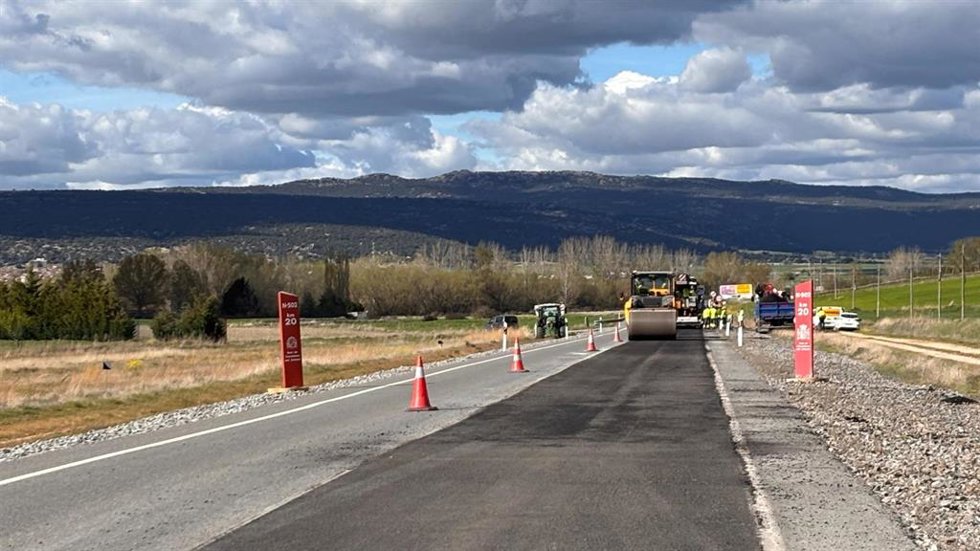 Obras en la N-502.