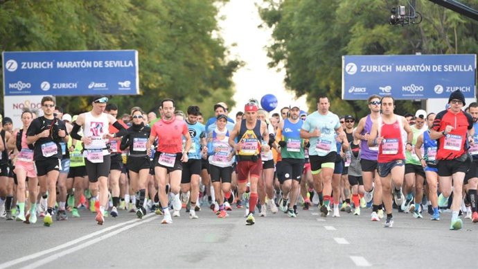 Participantes en una de las ediciones del Maratón de Sevilla.