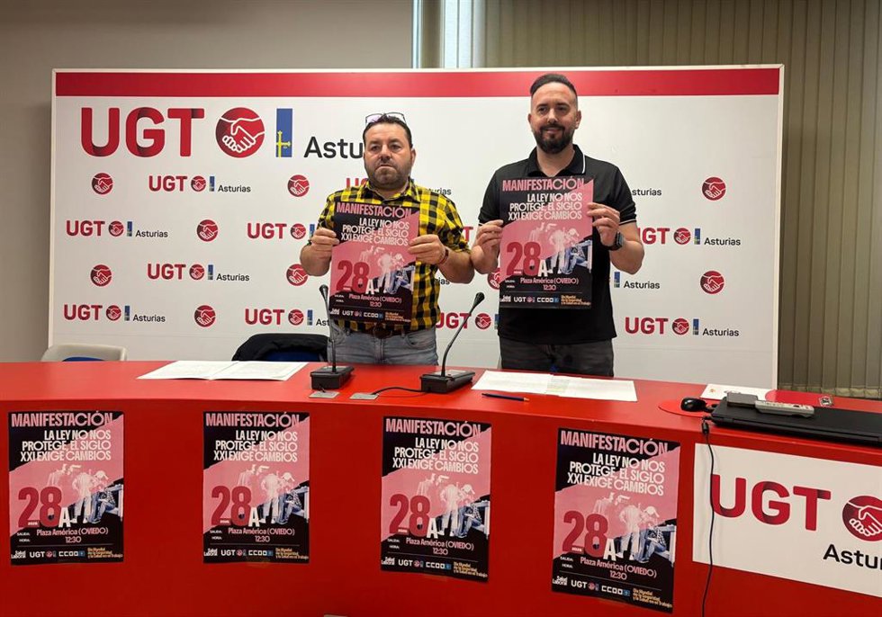 El secretario de Salud Laboral y Medioambiente de UGT Asturias, Marino Fernández Reinaldo, y el responsable de Salud Laboral de CCOO de Asturias, Juan Manuel Suárez Baragaño.