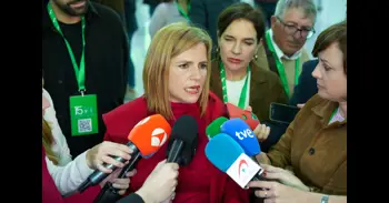 Bernabé insta a Llorca a allunyar-se de la "prioritat nacional" de Vox: "Què serà el següent?, els homes primer?"