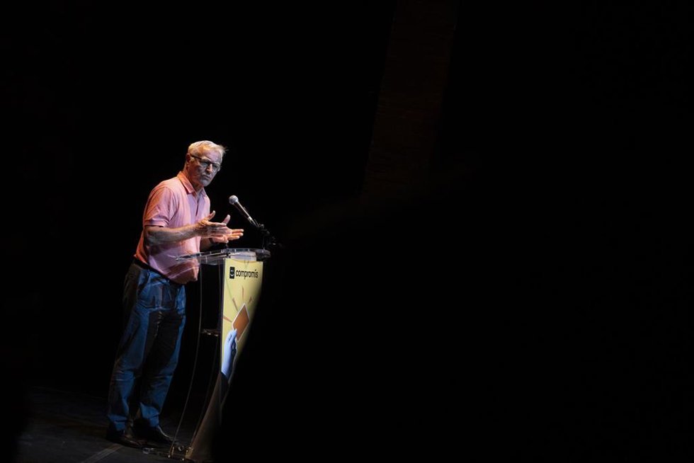 Archivo - El alcalde de València y portavoz de Compromís por València, Joan Ribó, interviene en la Asamblea de Compromís, en el Teatre El Micalet, a 20 de septiembre de 2022, en Valencia, Comunidad Valenciana (España). Ribó ha anunciado que se presentará