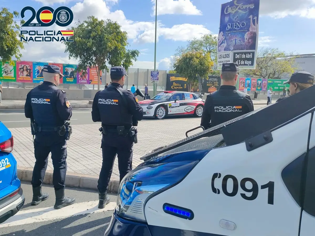 Policía Nacional en el dispositivo de seguridad del Rally Islas Canarias