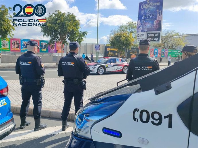 Policía Nacional en el dispositivo de seguridad del Rally Islas Canarias