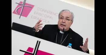 Obispos piden "prioridad de Evangelio" frente a "prioridad nacional" y acusan de "injuria" a Abascal