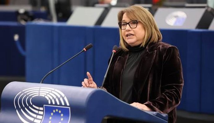 La eurodiputada del PSOE Rosa Serrano.
