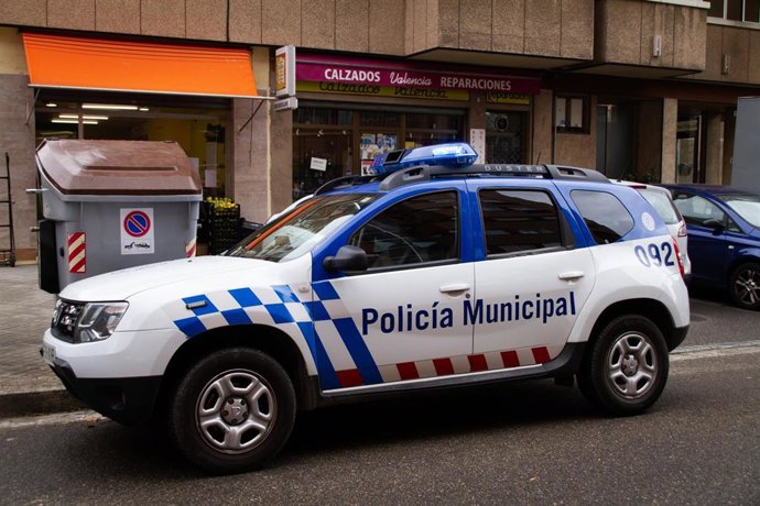 Archivo - Sucesos.- Detenido en Valladolid por robar una bici, golpear e intentar atropellar a su dueño cuando le sorprendió