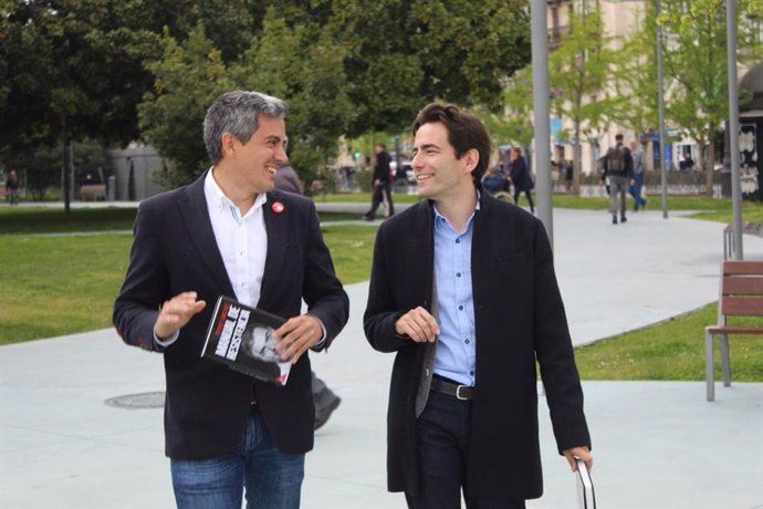 Archivo - Pablo Zuloaga y Pedro Casares