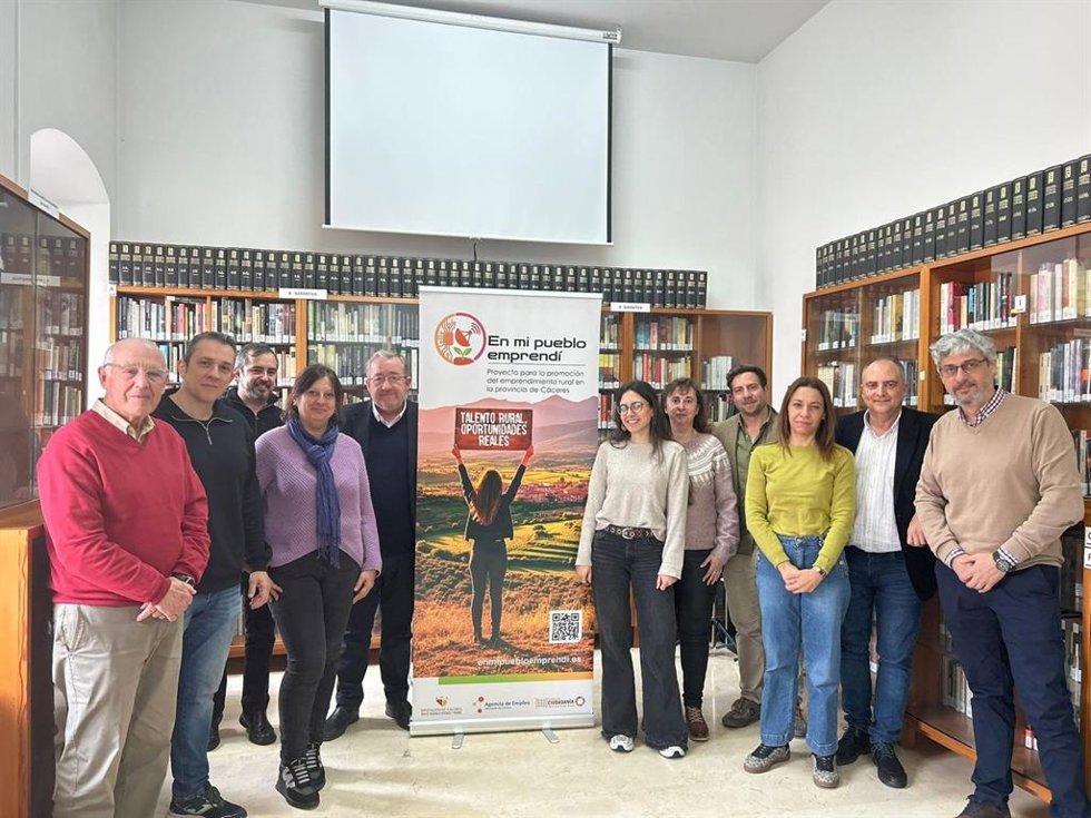 Participantes en el proyecto 'En mi pueblo emprendí'